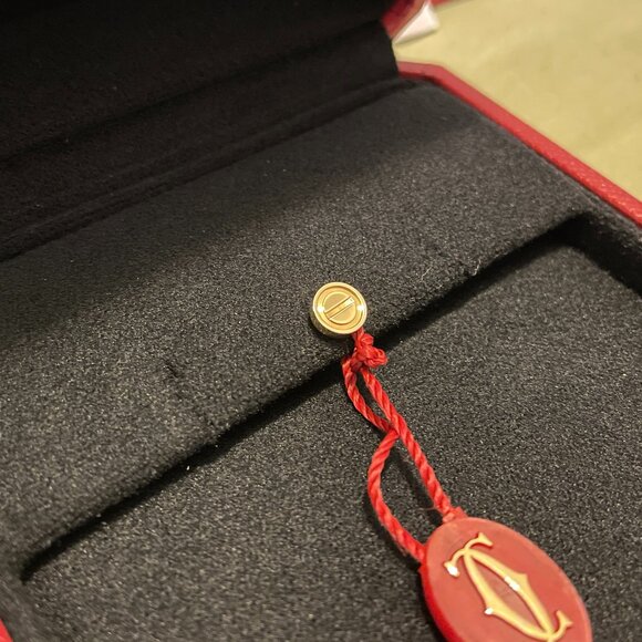 New CARTIER LOVE 18k YG Single Unisex Earring - Picture 5 of 8